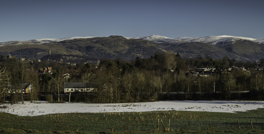 Keith Ratcliffe: Ochils from 7 Sisters Field